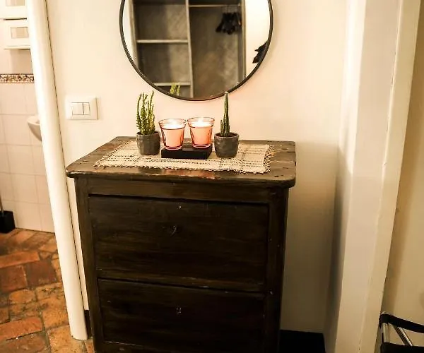 Bruno Domus Antiqua * Roma