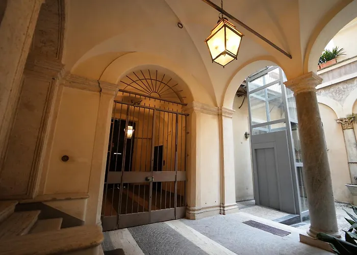 Bruno Domus Antiqua * Roma